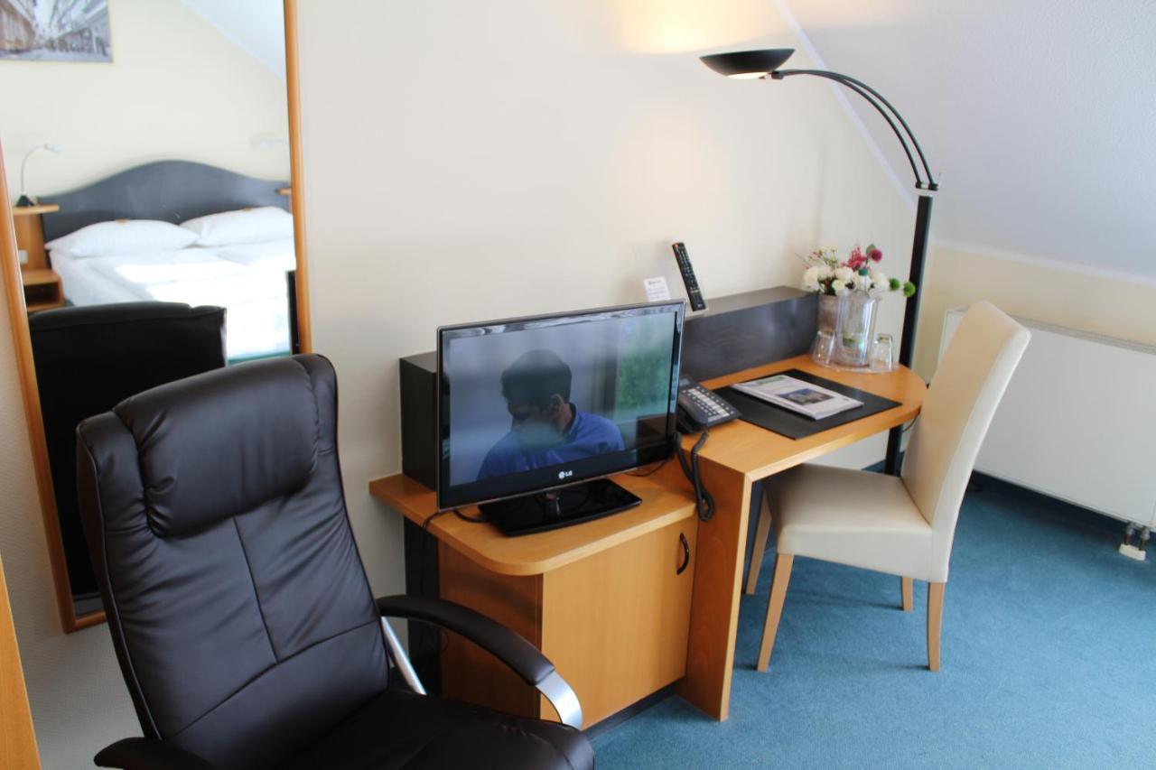 H+ Hotel Ерфурт Екстер'єр фото