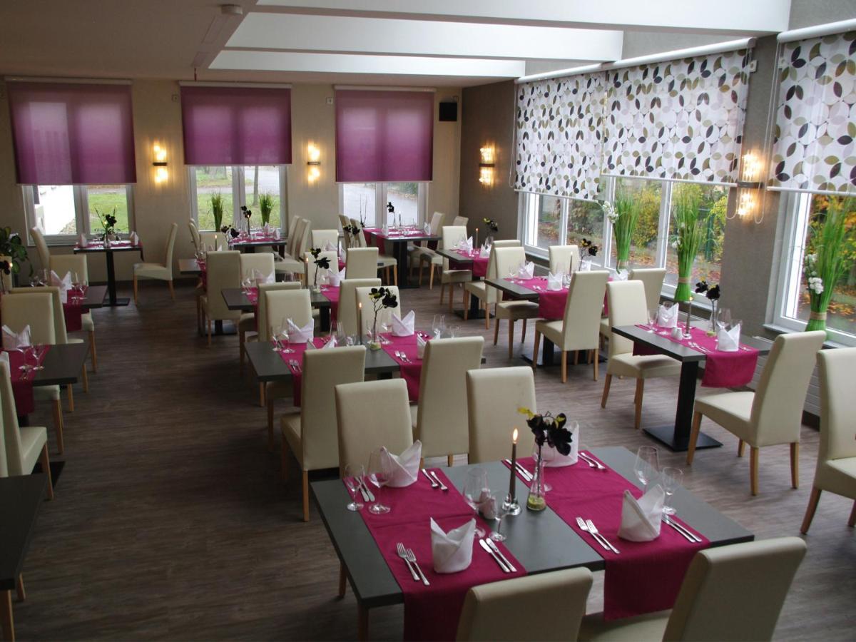 H+ Hotel Ерфурт Екстер'єр фото